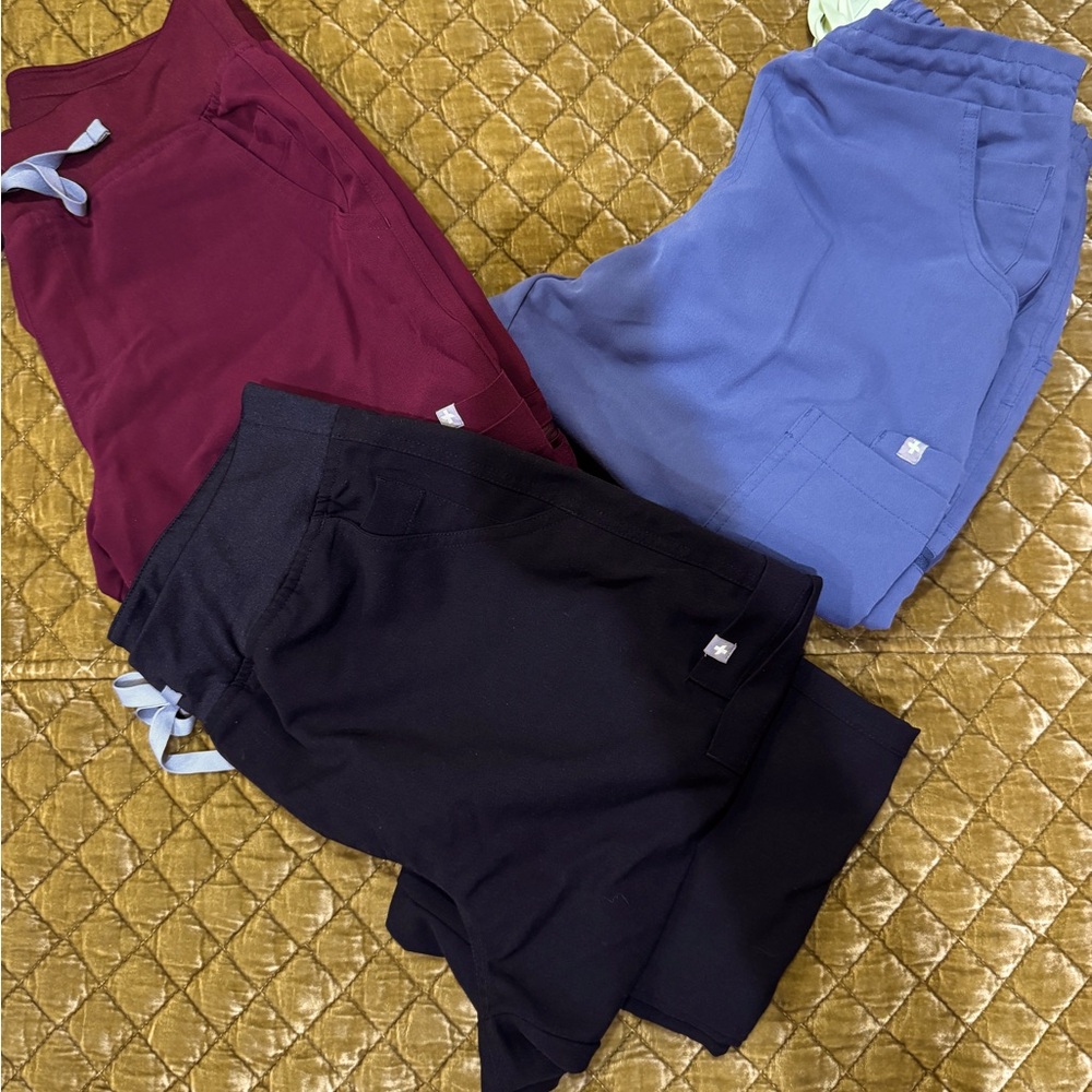 FIGS SCRUB PANTS